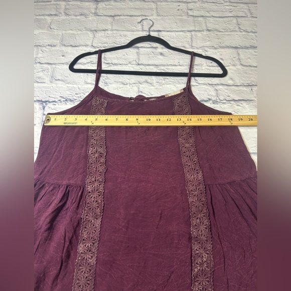 Altar'd State Plum Lace Flowy Camisole. Size Large. Layering. - Picture 5 of 8
